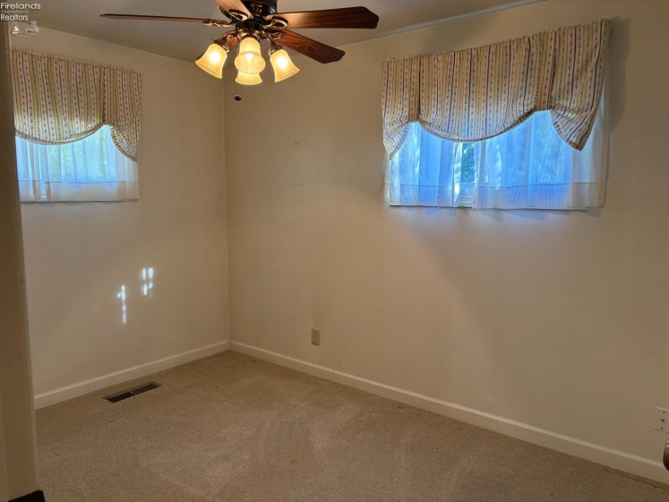 703 Glenwood Avenue, Fostoria, 44830, 3 Bedrooms Bedrooms, ,1 BathroomBathrooms,Residential,For Sale,Glenwood,20254089