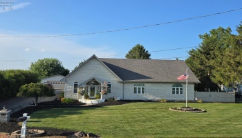 611 Bogart Road, Sandusky, 44870, 4 Bedrooms Bedrooms, ,4 BathroomsBathrooms,Residential,For Sale,Bogart,20252871 611 Bogart Road, Sandusky, 44870, 4 Bedrooms Bedrooms, ,4 BathroomsBathrooms,Residential,For Sale,Bogart,20252871