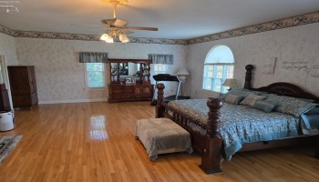 611 Bogart Road, Sandusky, 44870, 4 Bedrooms Bedrooms, ,4 BathroomsBathrooms,Residential,For Sale,Bogart,20252871 611 Bogart Road, Sandusky, 44870, 4 Bedrooms Bedrooms, ,4 BathroomsBathrooms,Residential,For Sale,Bogart,20252871