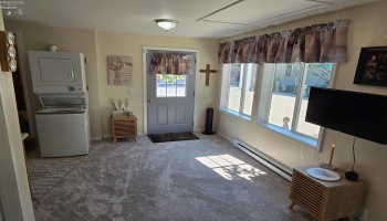 611 Bogart Road, Sandusky, 44870, 4 Bedrooms Bedrooms, ,4 BathroomsBathrooms,Residential,For Sale,Bogart,20252871 611 Bogart Road, Sandusky, 44870, 4 Bedrooms Bedrooms, ,4 BathroomsBathrooms,Residential,For Sale,Bogart,20252871