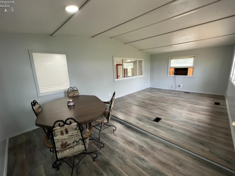 4673 Tiro Road, Tiro, 44887, 2 Bedrooms Bedrooms, ,2 BathroomsBathrooms,Residential,For Sale,Tiro,20253505