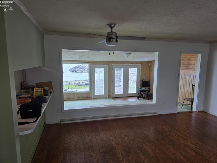 40 Poplar Street, Huron, 44839, 5 Bedrooms Bedrooms, ,5 BathroomsBathrooms,Residential,For Sale,Poplar,20252585