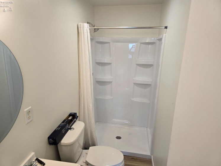 40 Poplar Street, Huron, 44839, 5 Bedrooms Bedrooms, ,5 BathroomsBathrooms,Residential,For Sale,Poplar,20252585