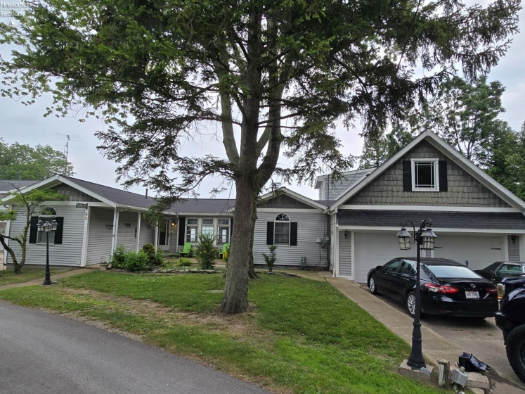 40 Poplar Street, Huron, 44839, 5 Bedrooms Bedrooms, ,5 BathroomsBathrooms,Residential,For Sale,Poplar,20252585