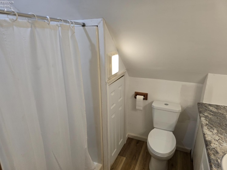 40 Poplar Street, Huron, 44839, 5 Bedrooms Bedrooms, ,5 BathroomsBathrooms,Residential,For Sale,Poplar,20252585