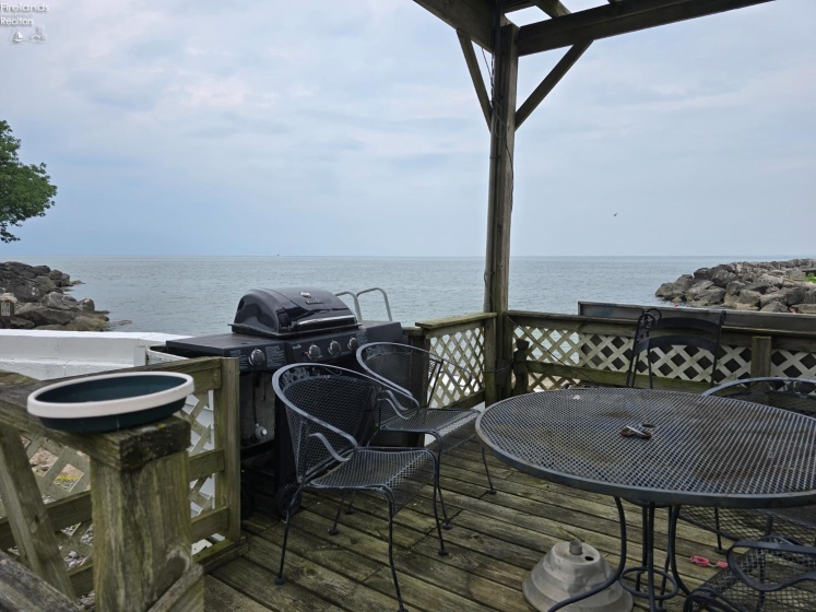 40 Poplar Street, Huron, 44839, 5 Bedrooms Bedrooms, ,5 BathroomsBathrooms,Residential,For Sale,Poplar,20252585