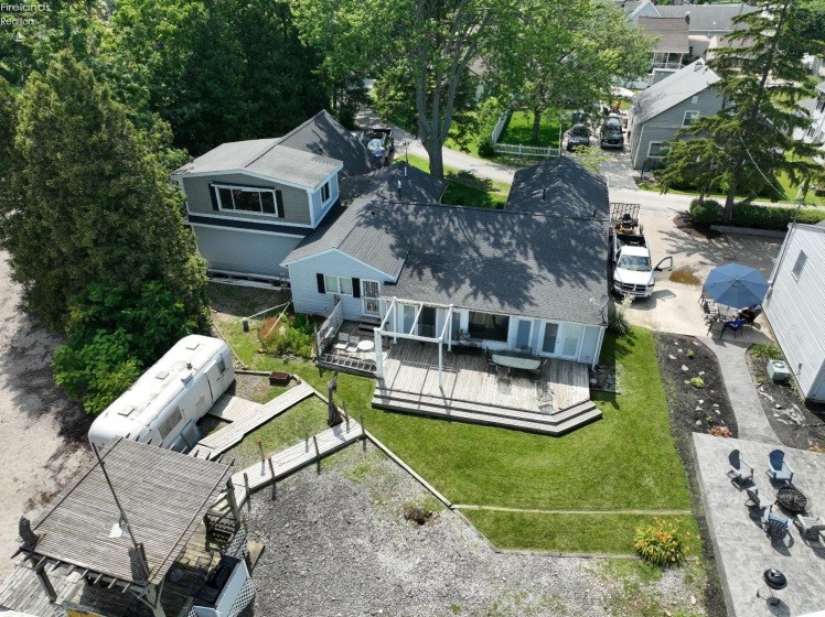 40 Poplar Street, Huron, 44839, 5 Bedrooms Bedrooms, ,5 BathroomsBathrooms,Residential,For Sale,Poplar,20252585