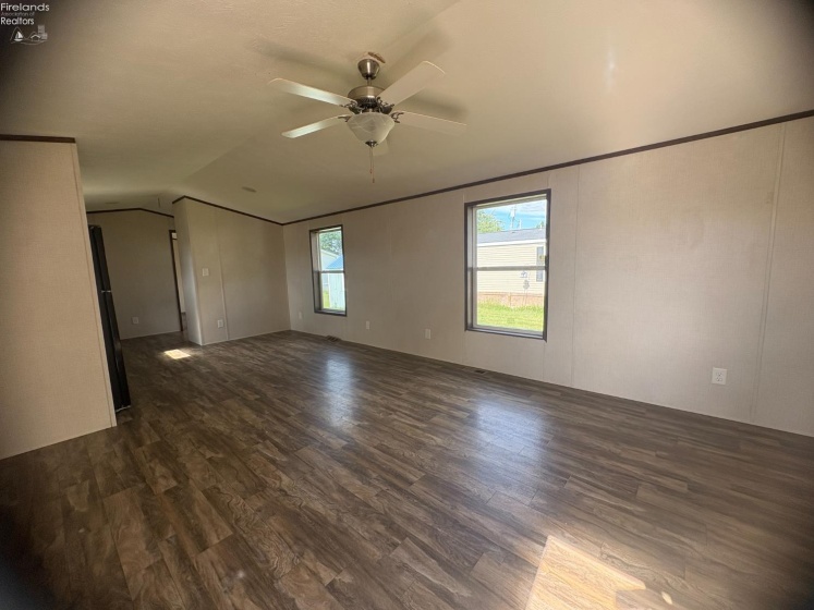 1121 Clayberg Ave, Greenwich, 44837, 3 Bedrooms Bedrooms, ,2 BathroomsBathrooms,Residential,For Sale,Clayberg Ave,20254194