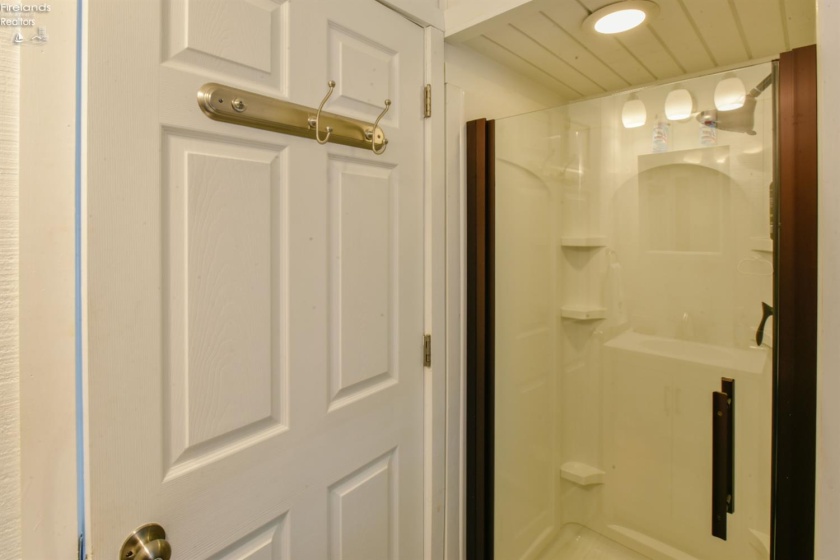 9881 Locust Point Road, Oak Harbor, 43449, 2 Bedrooms Bedrooms, ,3 BathroomsBathrooms,Residential,For Sale,Locust Point,20254189