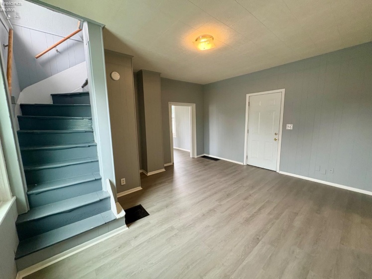 371 Bell Street, Mansfield, 44903, 2 Bedrooms Bedrooms, ,1 BathroomBathrooms,Residential,For Sale,Bell,20252079