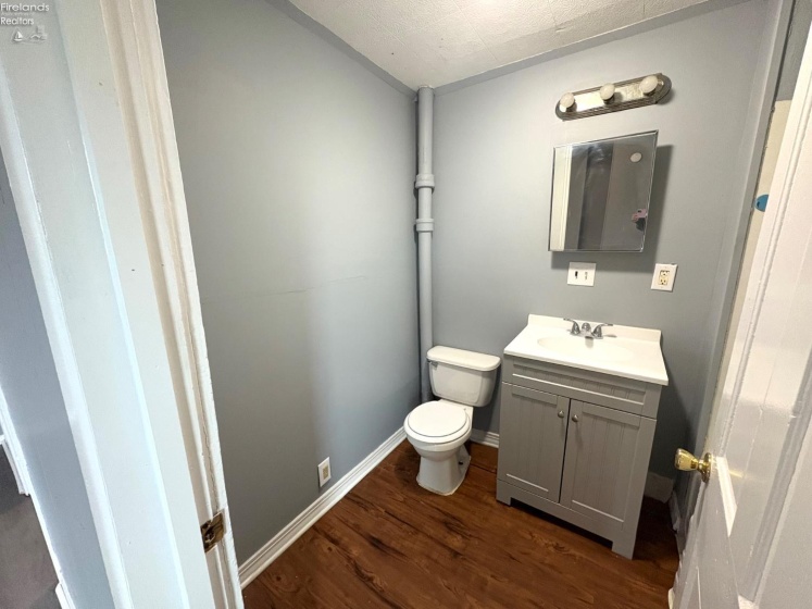 371 Bell Street, Mansfield, 44903, 2 Bedrooms Bedrooms, ,1 BathroomBathrooms,Residential,For Sale,Bell,20252079