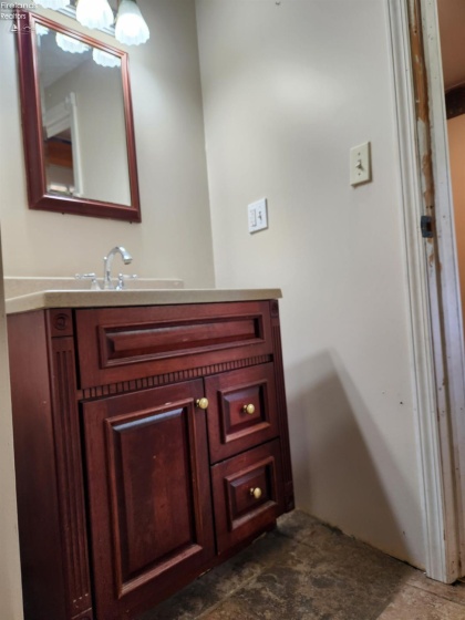 115 Vine Street, Wellington, 44090, 4 Bedrooms Bedrooms, ,2 BathroomsBathrooms,Residential,For Sale,Vine,20252619