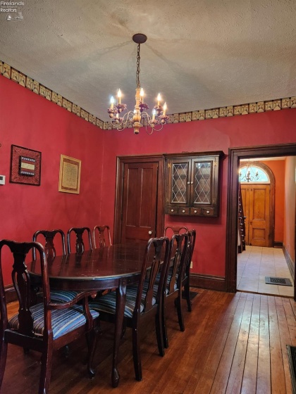 115 Vine Street, Wellington, 44090, 4 Bedrooms Bedrooms, ,2 BathroomsBathrooms,Residential,For Sale,Vine,20252619