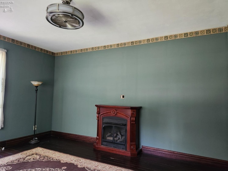 115 Vine Street, Wellington, 44090, 4 Bedrooms Bedrooms, ,2 BathroomsBathrooms,Residential,For Sale,Vine,20252619