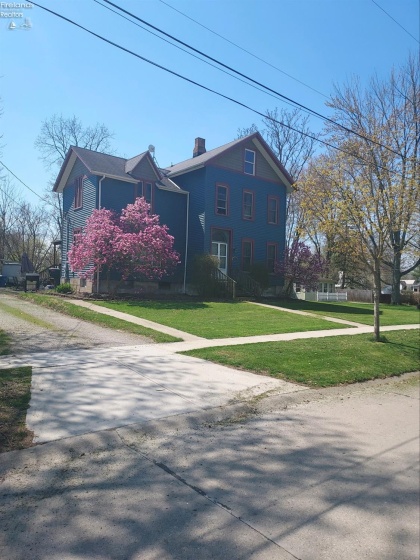 115 Vine Street, Wellington, 44090, 4 Bedrooms Bedrooms, ,2 BathroomsBathrooms,Residential,For Sale,Vine,20252619