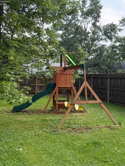 115 Vine Street, Wellington, 44090, 4 Bedrooms Bedrooms, ,2 BathroomsBathrooms,Residential,For Sale,Vine,20252619