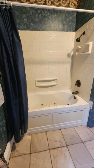 115 Vine Street, Wellington, 44090, 4 Bedrooms Bedrooms, ,2 BathroomsBathrooms,Residential,For Sale,Vine,20252619