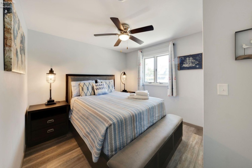 389 Loraine Avenue, Put-In-Bay, 43456, 2 Bedrooms Bedrooms, ,2 BathroomsBathrooms,Residential,For Sale,Loraine,20254243