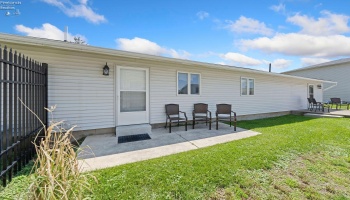 389 Loraine Avenue, Put-In-Bay, 43456, 2 Bedrooms Bedrooms, ,2 BathroomsBathrooms,Residential,For Sale,Loraine,20254243