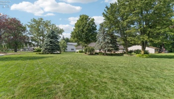 932 Glenview Drive, Huron, 44839, 3 Bedrooms Bedrooms, ,3 BathroomsBathrooms,Residential,For Sale,Glenview,20253091