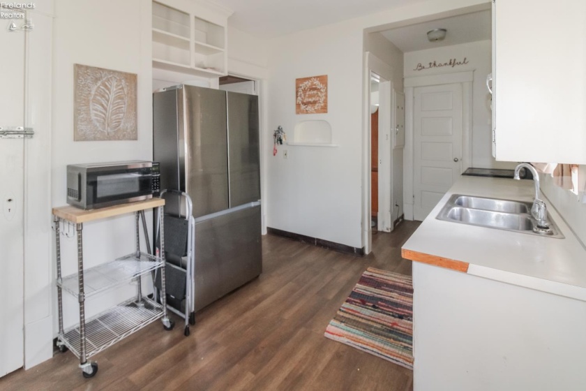 229 4th Street, Port Clinton, 43452, 3 Bedrooms Bedrooms, ,2 BathroomsBathrooms,Residential,For Sale,4th,20254084