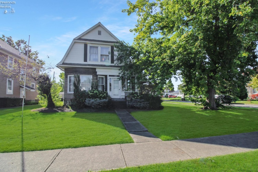 229 4th Street, Port Clinton, 43452, 3 Bedrooms Bedrooms, ,2 BathroomsBathrooms,Residential,For Sale,4th,20254084