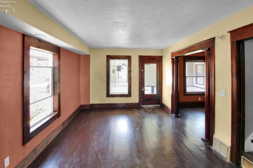 49 Nevada, Toledo, 43605, 3 Bedrooms Bedrooms, ,1 BathroomBathrooms,Residential,For Sale,Nevada,20253872