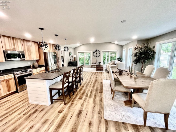 1921 Nan Avenue, Marblehead, 43440, 3 Bedrooms Bedrooms, ,2 BathroomsBathrooms,Residential,For Sale,Nan,20254284