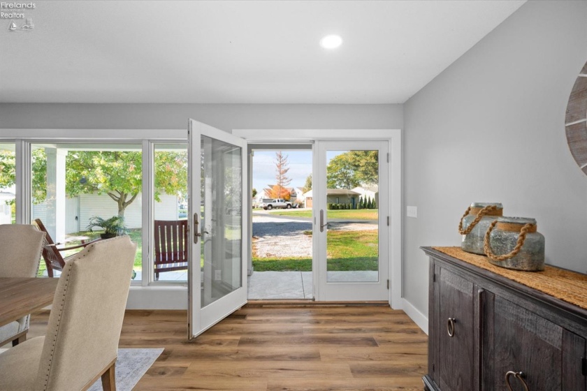 1921 Nan Avenue, Marblehead, 43440, 3 Bedrooms Bedrooms, ,2 BathroomsBathrooms,Residential,For Sale,Nan,20254284