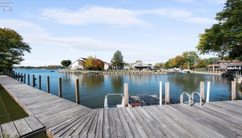 1921 Nan Avenue, Marblehead, 43440, 3 Bedrooms Bedrooms, ,2 BathroomsBathrooms,Residential,For Sale,Nan,20254284 1921 Nan Avenue, Marblehead, 43440, 3 Bedrooms Bedrooms, ,2 BathroomsBathrooms,Residential,For Sale,Nan,20254284