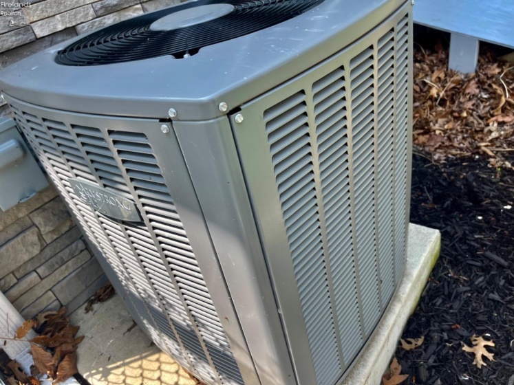 1921 Nan Avenue, Marblehead, 43440, 3 Bedrooms Bedrooms, ,2 BathroomsBathrooms,Residential,For Sale,Nan,20254284