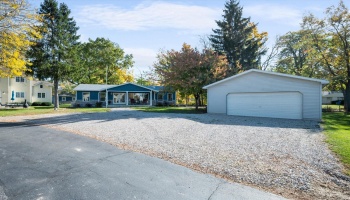 1921 Nan Avenue, Marblehead, 43440, 3 Bedrooms Bedrooms, ,2 BathroomsBathrooms,Residential,For Sale,Nan,20254284 1921 Nan Avenue, Marblehead, 43440, 3 Bedrooms Bedrooms, ,2 BathroomsBathrooms,Residential,For Sale,Nan,20254284