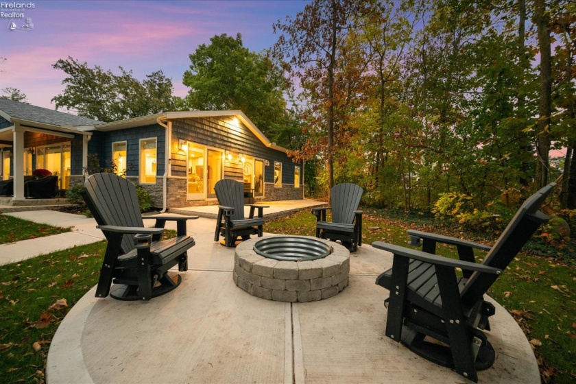 1921 Nan Avenue, Marblehead, 43440, 3 Bedrooms Bedrooms, ,2 BathroomsBathrooms,Residential,For Sale,Nan,20254284