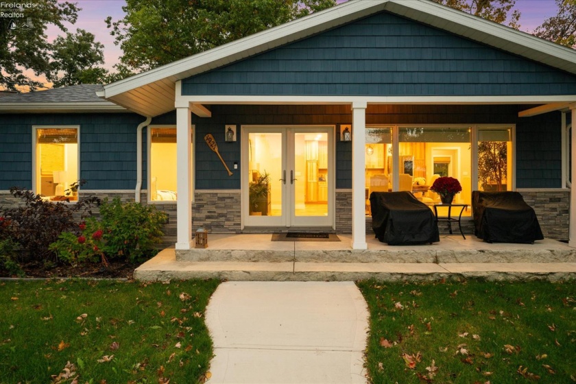 1921 Nan Avenue, Marblehead, 43440, 3 Bedrooms Bedrooms, ,2 BathroomsBathrooms,Residential,For Sale,Nan,20254284