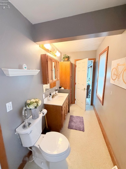 4018 Cleveland Rd, Huron, 44839, 5 Bedrooms Bedrooms, ,2 BathroomsBathrooms,Residential,For Sale,Cleveland Rd,20254290