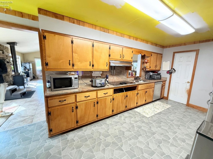 4018 Cleveland Rd, Huron, 44839, 5 Bedrooms Bedrooms, ,2 BathroomsBathrooms,Residential,For Sale,Cleveland Rd,20254290