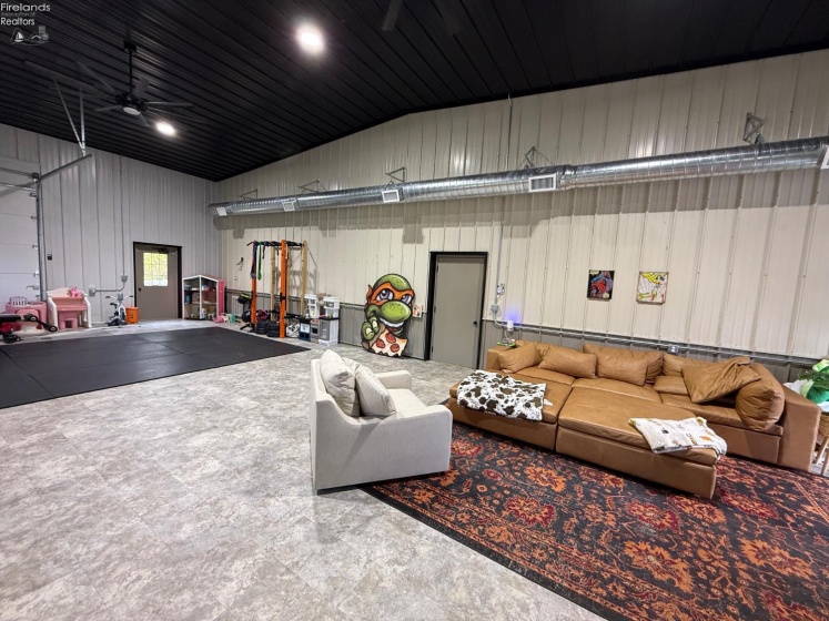 4018 Cleveland Rd, Huron, 44839, 5 Bedrooms Bedrooms, ,2 BathroomsBathrooms,Residential,For Sale,Cleveland Rd,20254290