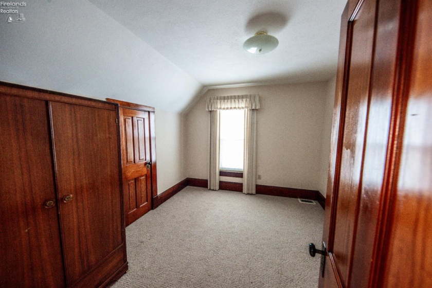 1035 Campbell Street, Sandusky, 44870, 3 Bedrooms Bedrooms, ,2 BathroomsBathrooms,Residential,For Sale,Campbell,20252499