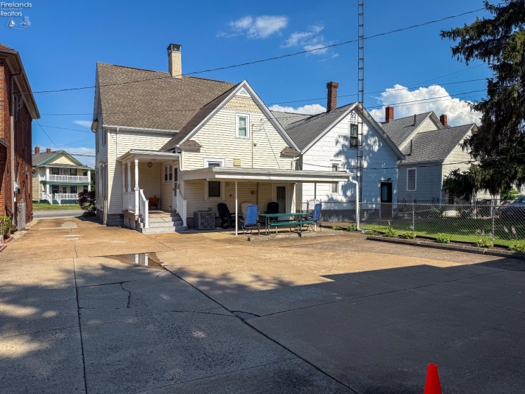 1035 Campbell Street, Sandusky, 44870, 3 Bedrooms Bedrooms, ,2 BathroomsBathrooms,Residential,For Sale,Campbell,20252499