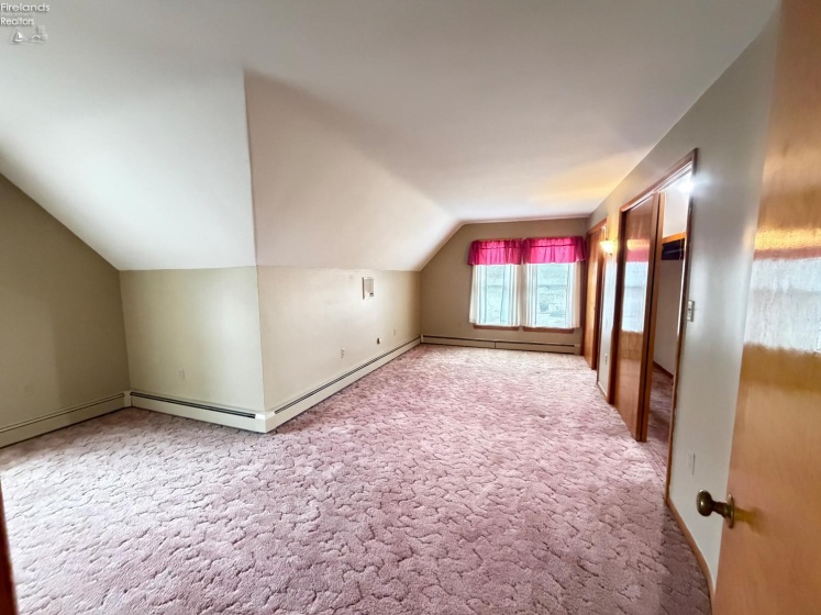 3104 Hull Road, Huron, 44839, 4 Bedrooms Bedrooms, ,3 BathroomsBathrooms,Residential,For Sale,Hull,20253426