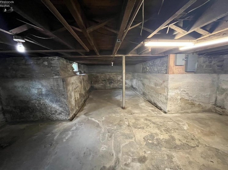 3104 Hull Road, Huron, 44839, 4 Bedrooms Bedrooms, ,3 BathroomsBathrooms,Residential,For Sale,Hull,20253426