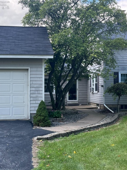 3104 Hull Road, Huron, 44839, 4 Bedrooms Bedrooms, ,3 BathroomsBathrooms,Residential,For Sale,Hull,20253426