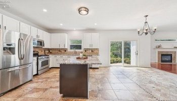 1654 Sunflower Street, Lewis Center, 43035, 4 Bedrooms Bedrooms, ,4 BathroomsBathrooms,Residential,For Sale,Sunflower,20252772