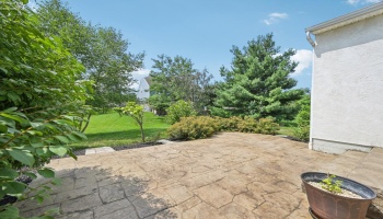 1654 Sunflower Street, Lewis Center, 43035, 4 Bedrooms Bedrooms, ,4 BathroomsBathrooms,Residential,For Sale,Sunflower,20252772