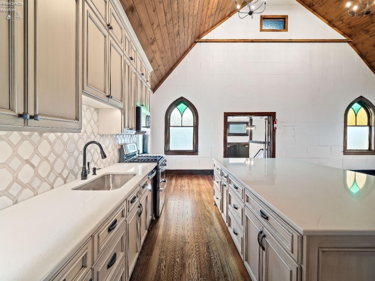 801 3rd Street, Port Clinton, 43452, 3 Bedrooms Bedrooms, ,2 BathroomsBathrooms,Residential,For Sale,3rd,20253390