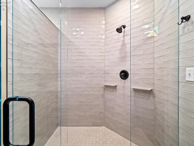 801 3rd Street, Port Clinton, 43452, 3 Bedrooms Bedrooms, ,2 BathroomsBathrooms,Residential,For Sale,3rd,20253390