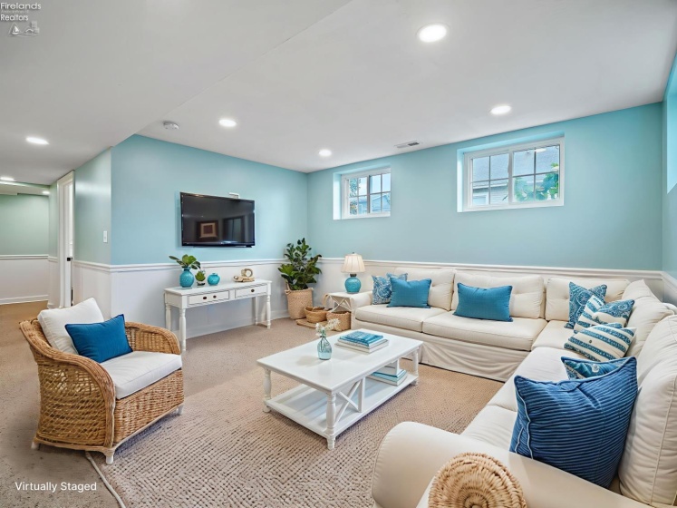 801 3rd Street, Port Clinton, 43452, 3 Bedrooms Bedrooms, ,2 BathroomsBathrooms,Residential,For Sale,3rd,20253390