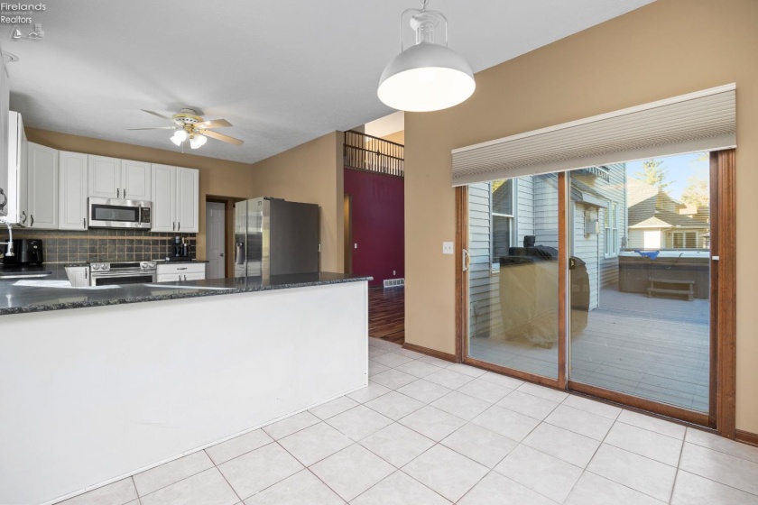 1095 Arrowhead, Vermilion, 44089, 5 Bedrooms Bedrooms, ,5 BathroomsBathrooms,Residential,For Sale,Arrowhead,20254145