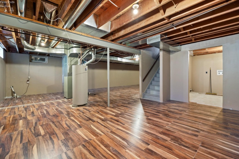 1095 Arrowhead, Vermilion, 44089, 5 Bedrooms Bedrooms, ,5 BathroomsBathrooms,Residential,For Sale,Arrowhead,20254145