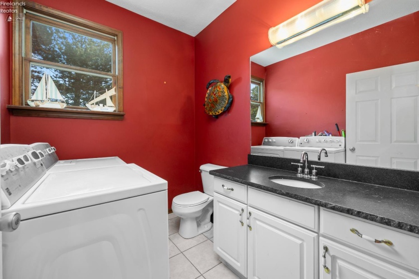 1095 Arrowhead, Vermilion, 44089, 5 Bedrooms Bedrooms, ,5 BathroomsBathrooms,Residential,For Sale,Arrowhead,20254145